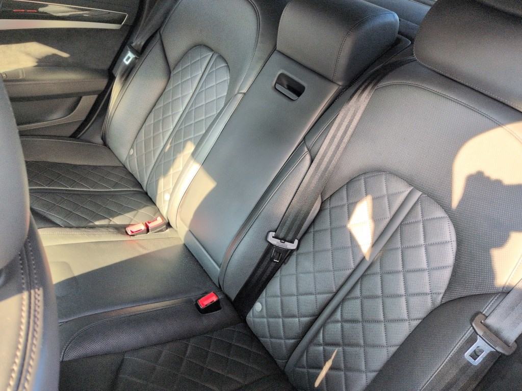 Audi S8 2015 7382923-5