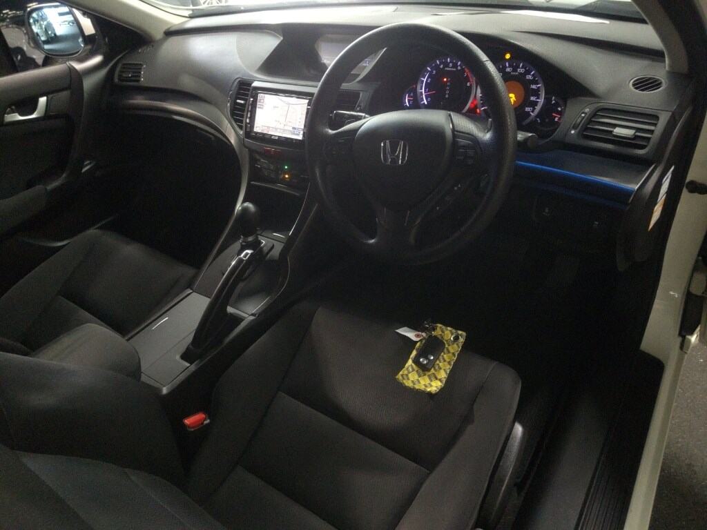 Honda ACCORD TOURER 2011 7389631-2