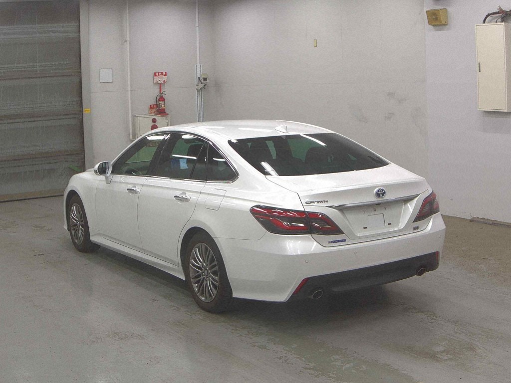 Toyota CROWN HYBRID 2021 7415453-1