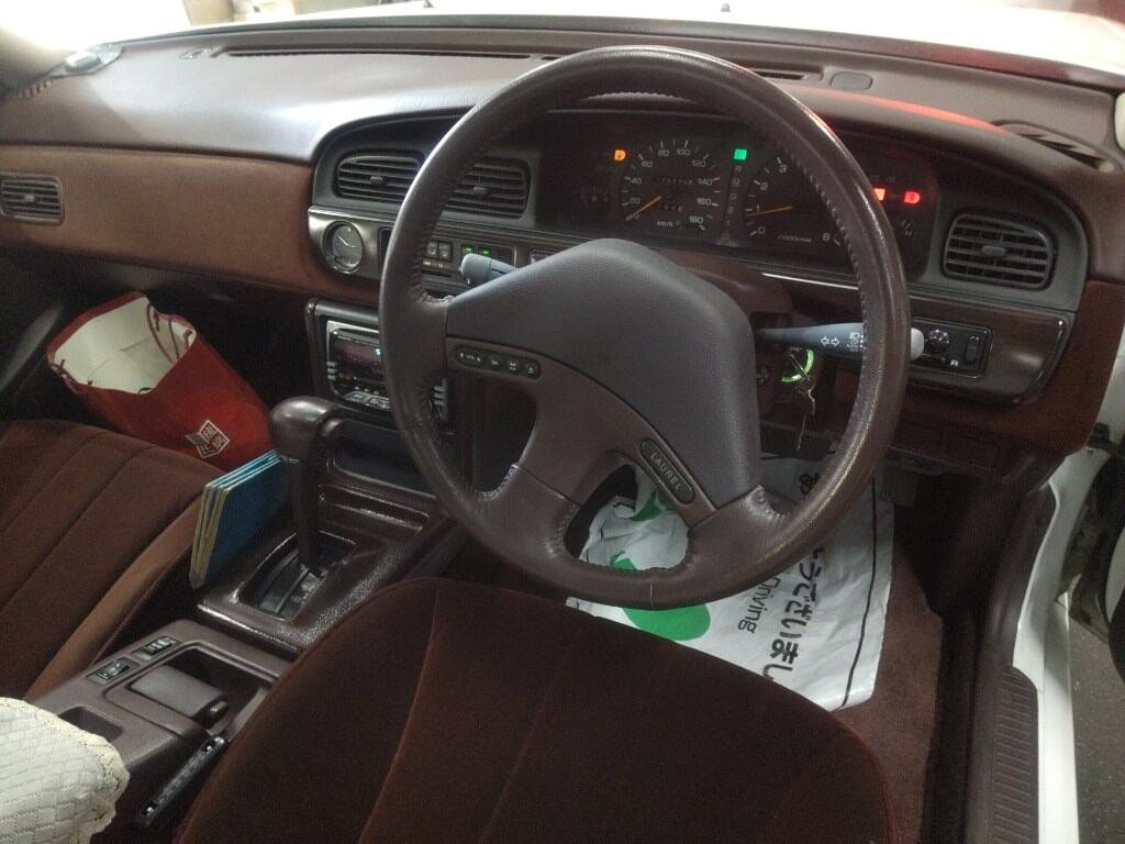 Nissan LAUREL 1989 7414727-2