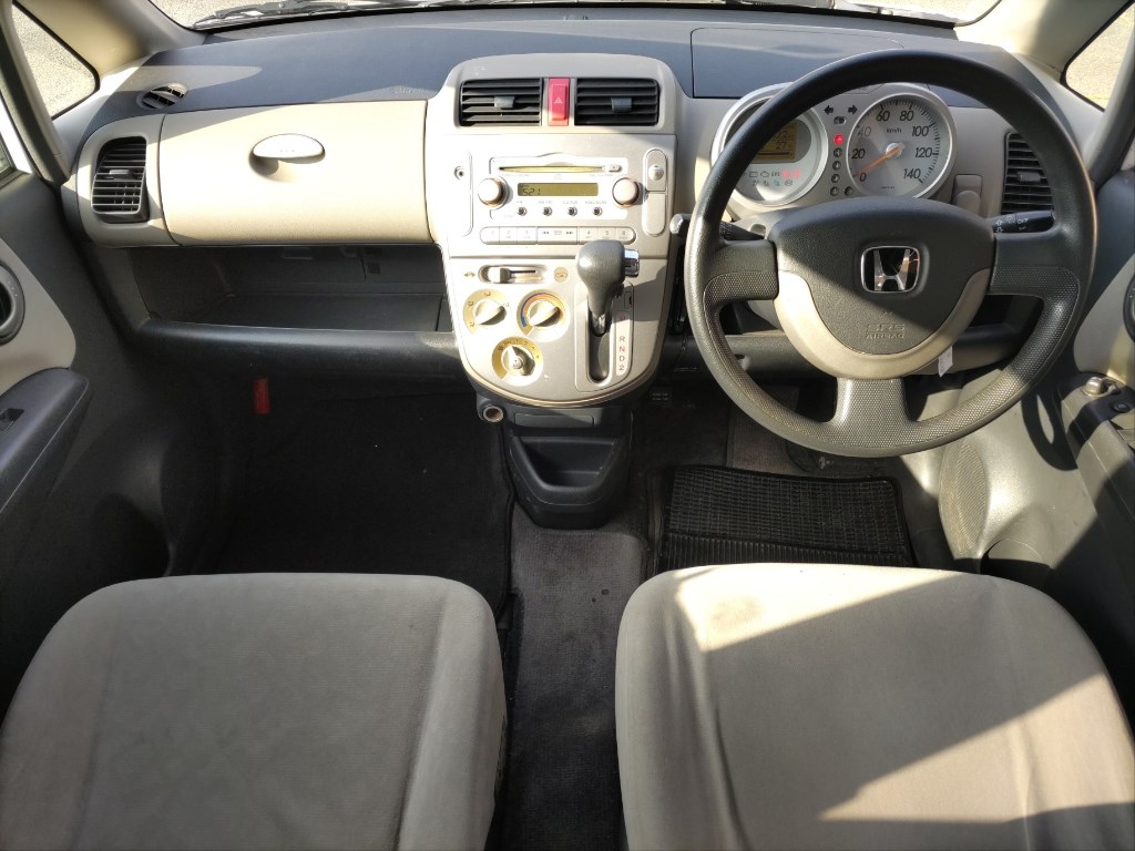 Honda LIFE 2005 7412171-2