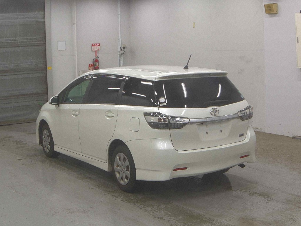 Toyota WISH 2016 7417170-1