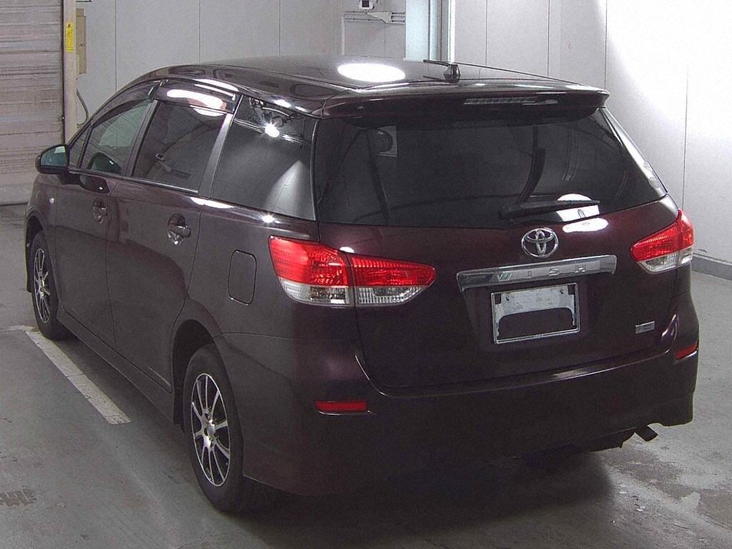 Toyota WISH 2012 7439989-1