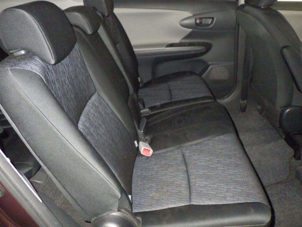 Toyota WISH 2012 7439989-5