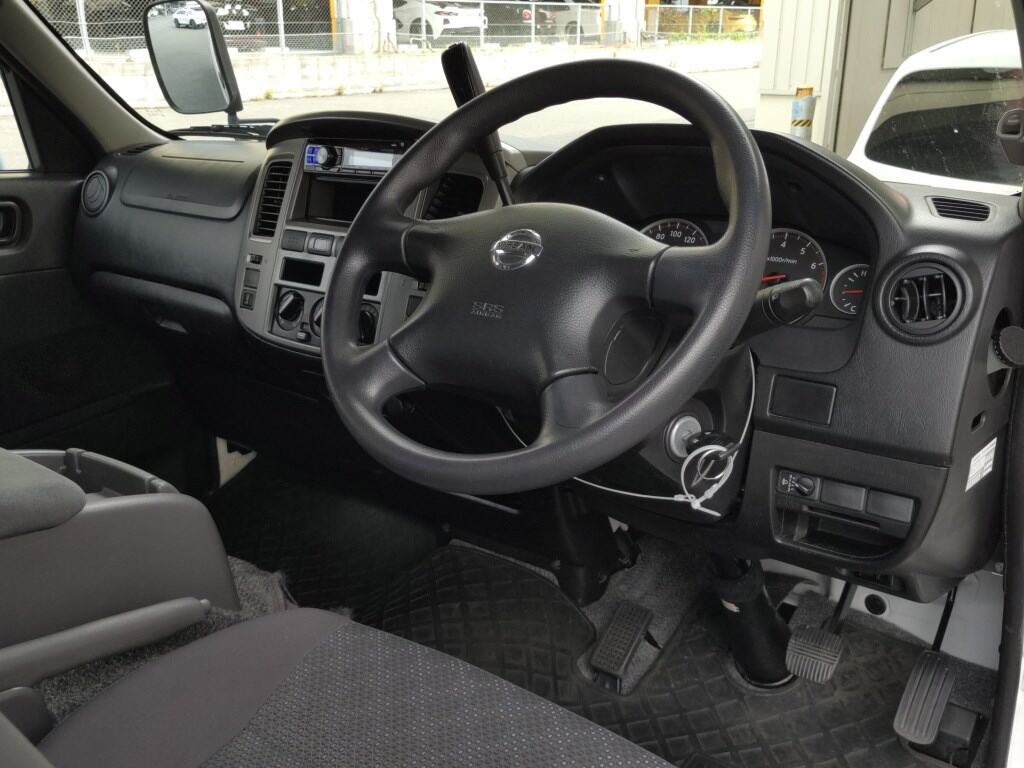 Nissan CARAVAN COACH 2009 7484776-2