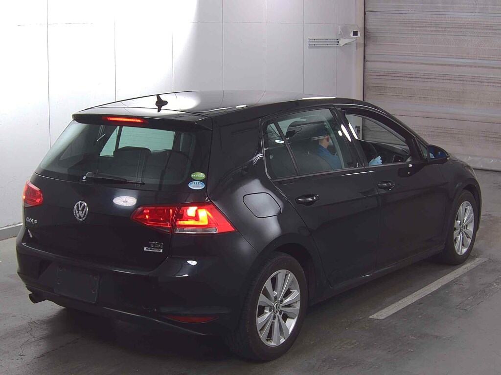 VolksWagen GOLF 2015 7504848-4