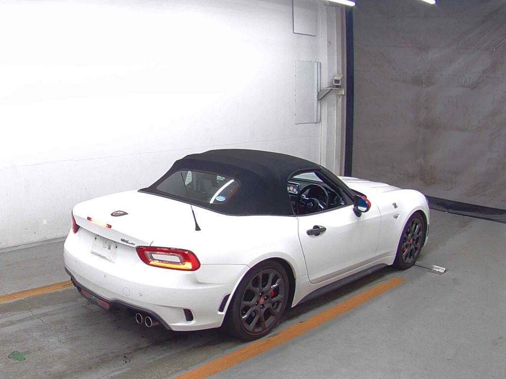 Abarth 124 Spider 2019 7533637-4