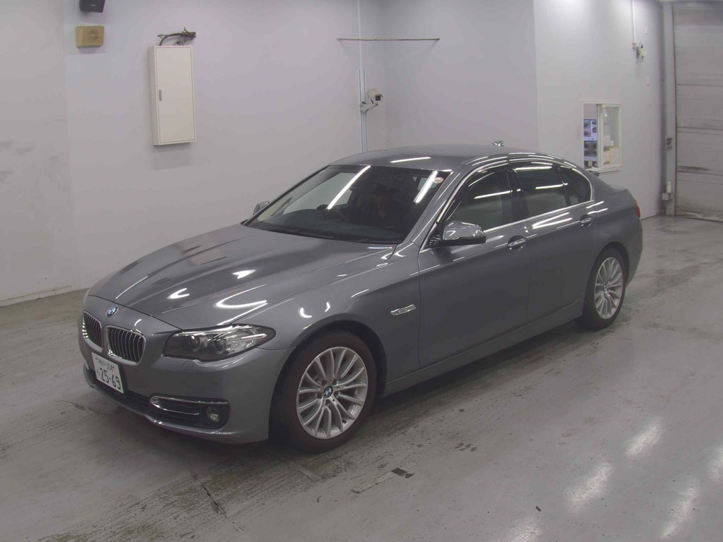 Bmw 5 SERIES 2016 7552954-3