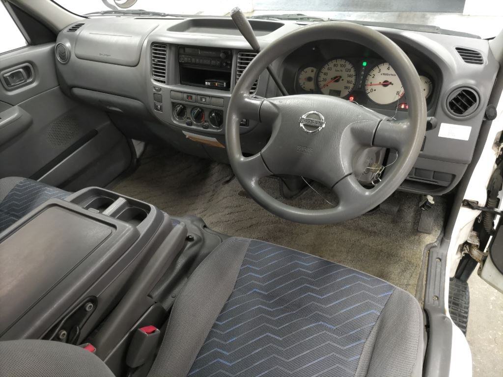 Nissan CARAVAN COACH 2002 7548961-2