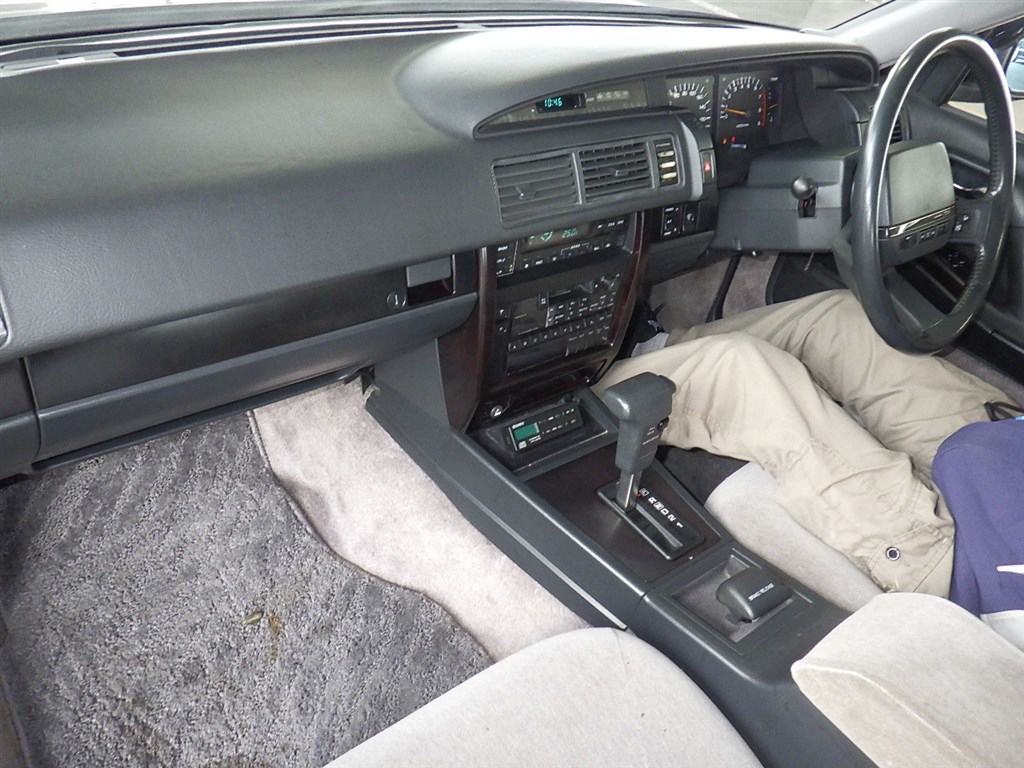 Nissan CEDRIC CIMA 1990 7565996-2