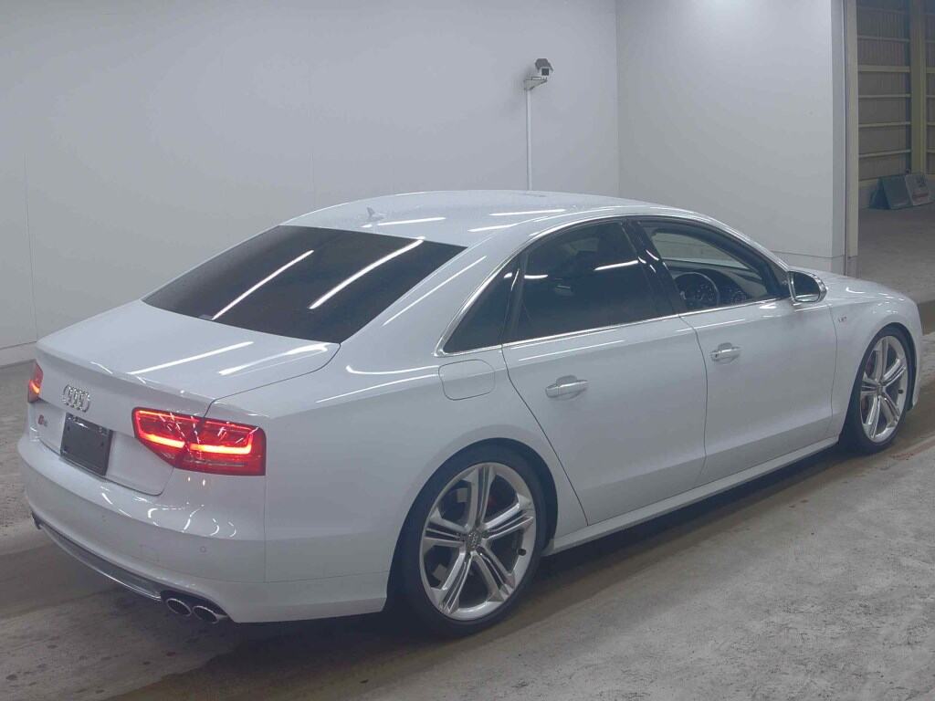 Audi S8 2014 7597902-4