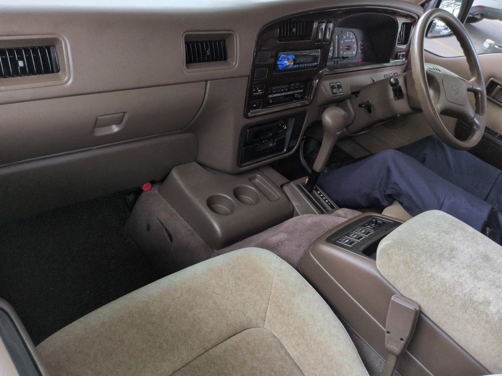 Nissan CARAVAN COACH 1995 7635985-2