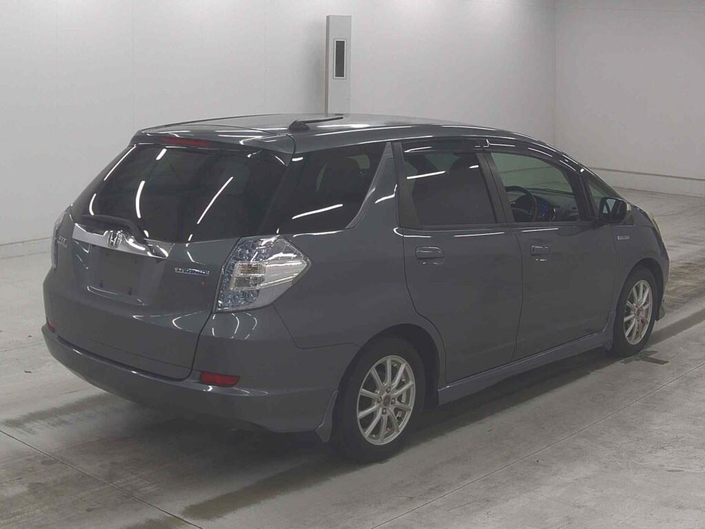 Honda FIT SHUTTLE HYBRID 2013 7635304-4