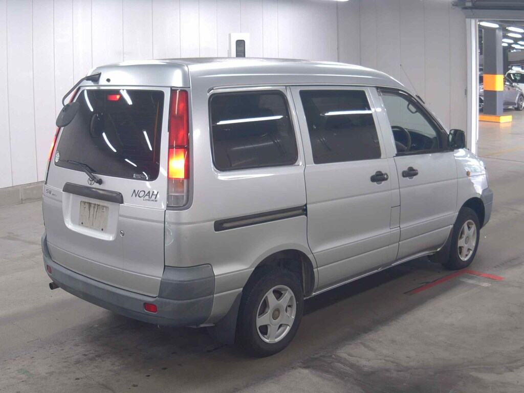 Toyota LITEACE NOAH 2001 7634933-4