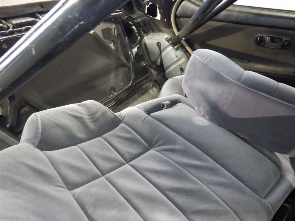 Nissan LAUREL 1990 7645462-5