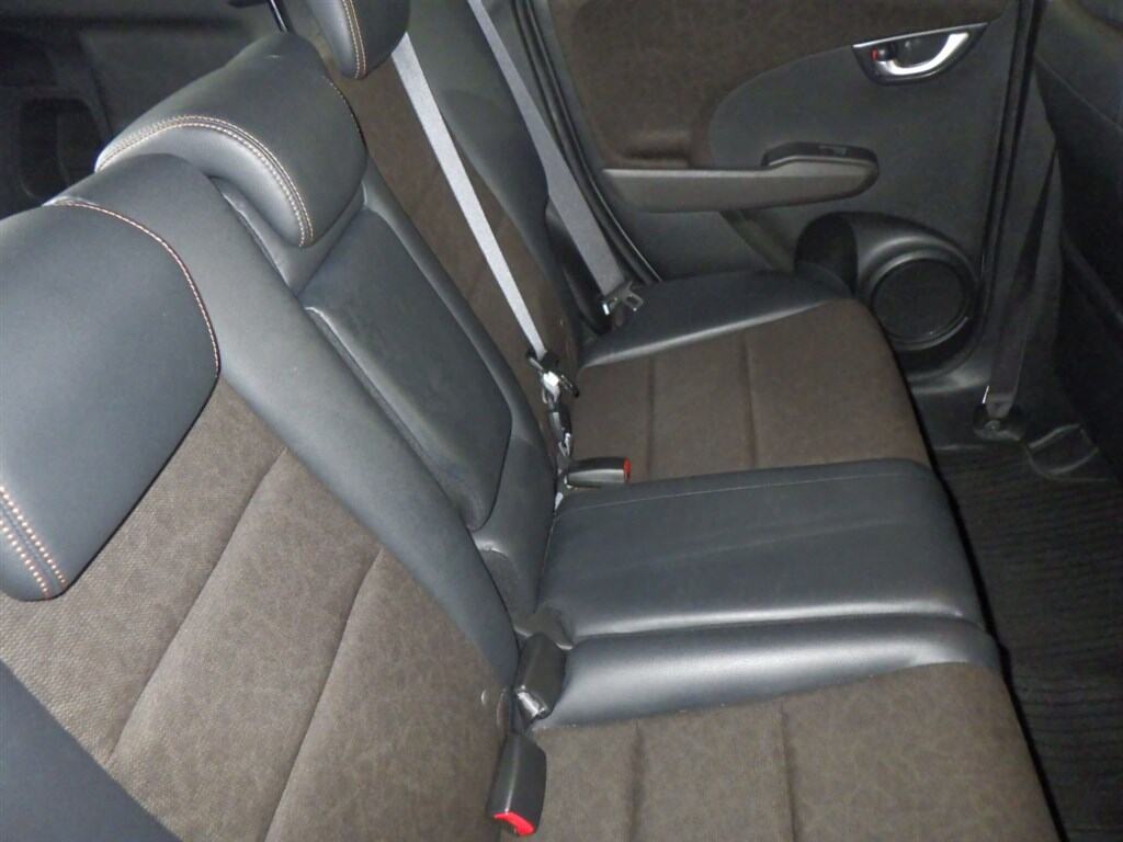 Honda FIT SHUTTLE HYBRID 2013 7664744-5