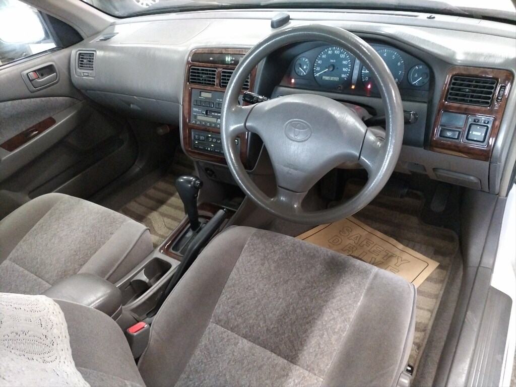 Toyota CORONA PREMIO 1999 7675389-2
