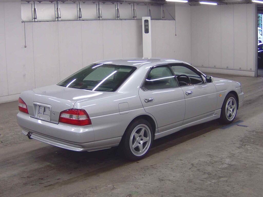 Nissan LAUREL 1999 7677974-4