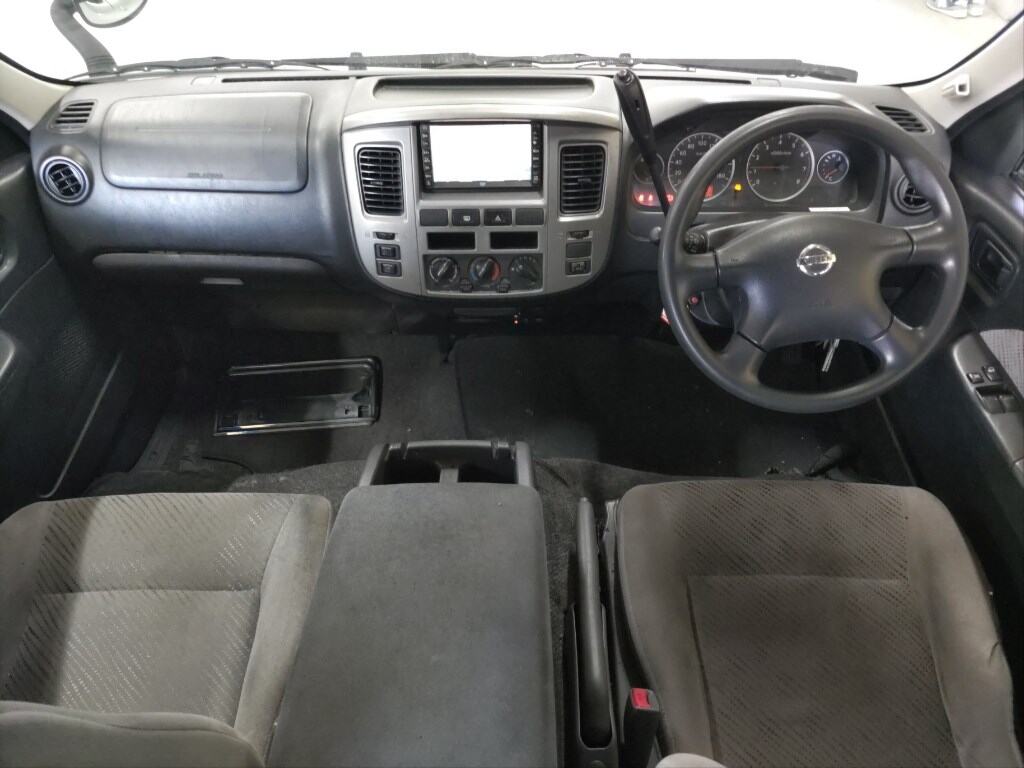 Nissan CARAVAN COACH 2007 7706074-2