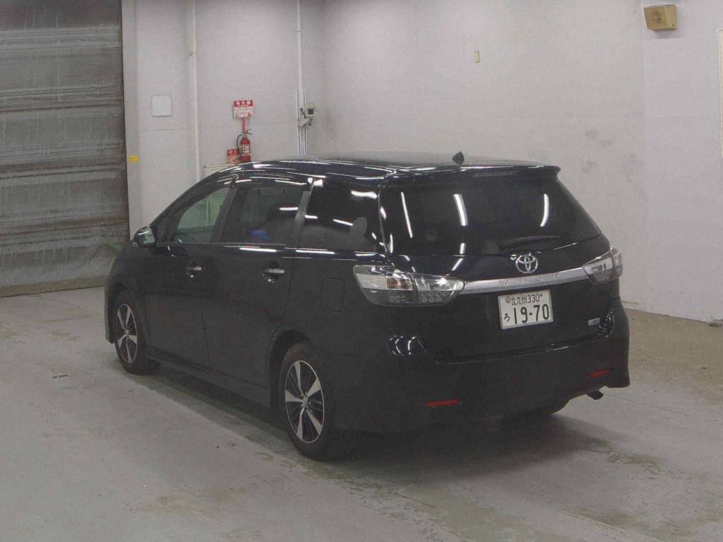 Toyota WISH 2015 7698850-1