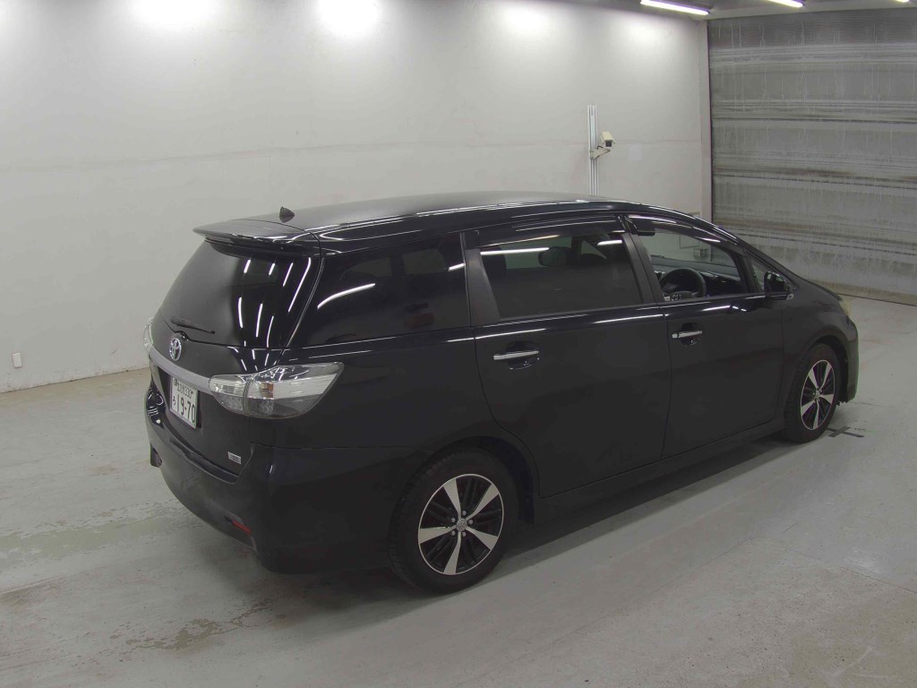 Toyota WISH 2015 7698850-4