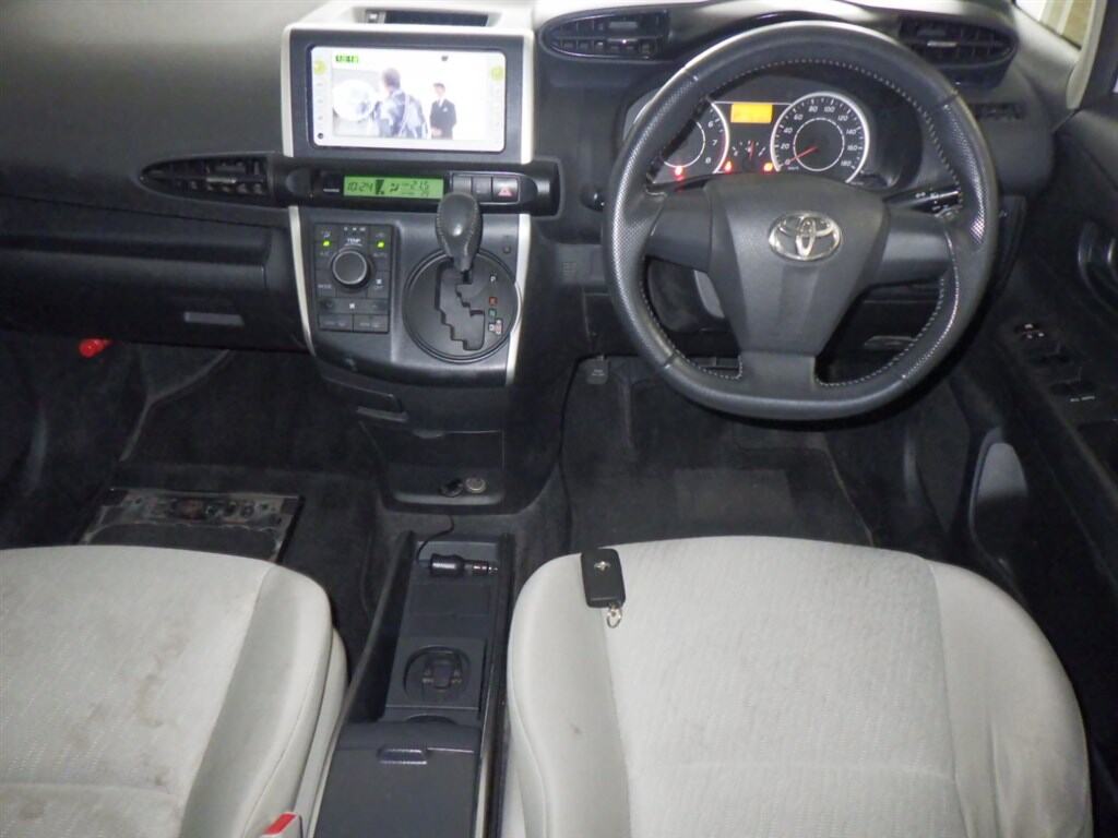 Toyota WISH 2011 7698895-2