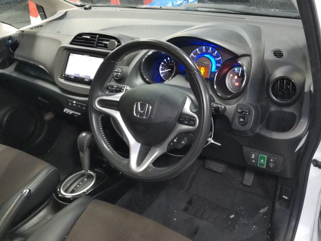 Honda FIT SHUTTLE HYBRID 2011 7762413-2