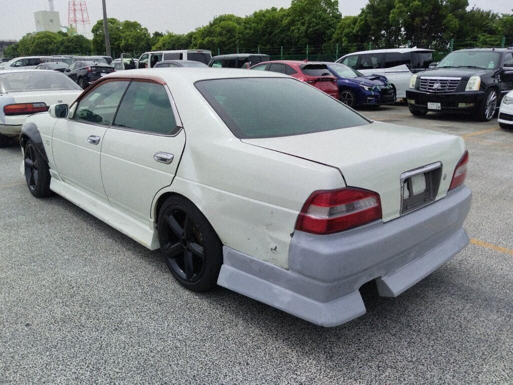 Nissan LAUREL 2000 7760082-1