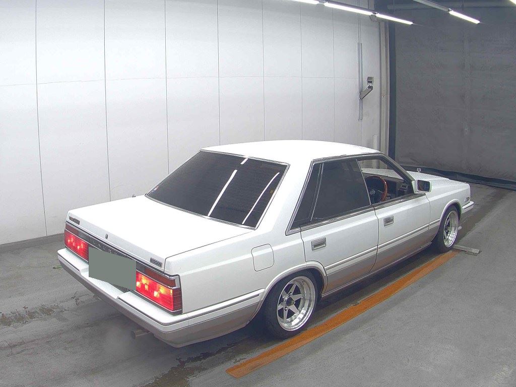 Nissan LAUREL 1986 7760130-4