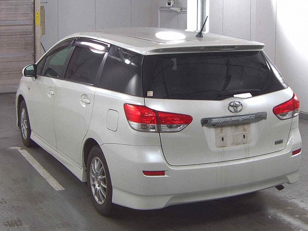 Toyota WISH 2012 7778437-1