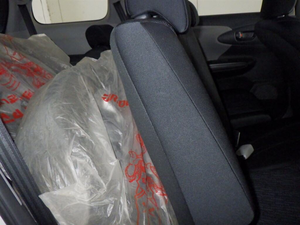 Toyota WISH 2012 7778437-5