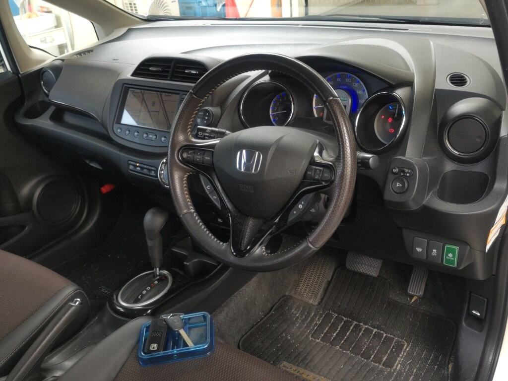 Honda FIT SHUTTLE HYBRID 2011 7912213-2