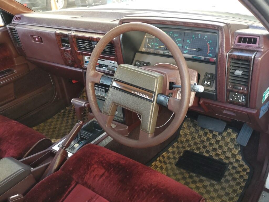 Nissan LAUREL 1986 7948738-2