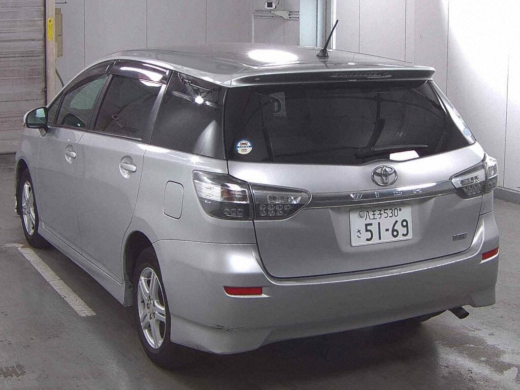 Toyota WISH 2012 7990393-1