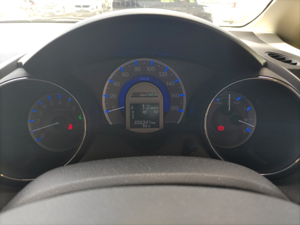 Honda FIT SHUTTLE HYBRID 2011 8028621-5