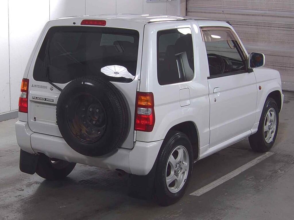 Mitsubishi PAJERO MINI 2000 8021976-4