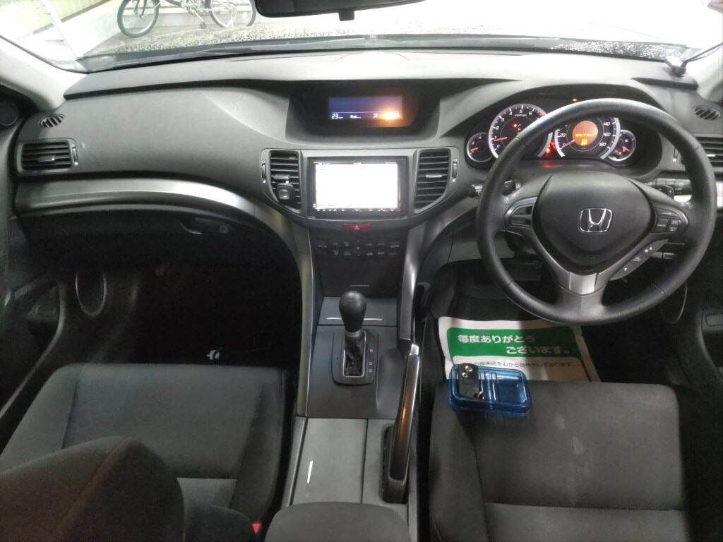 Honda ACCORD TOURER 2011 8033687-2