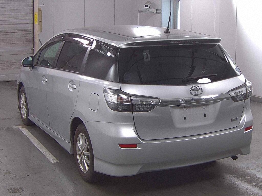 Toyota WISH 2012 8040784-1