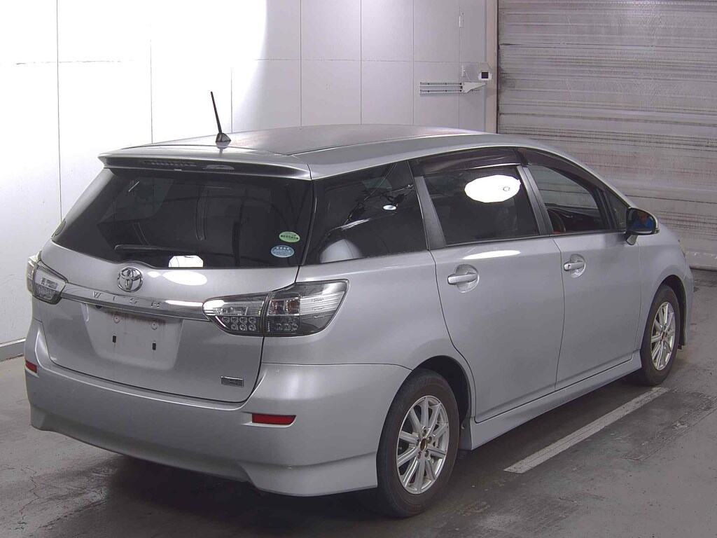 Toyota WISH 2012 8040784-4