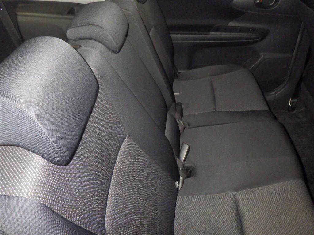 Toyota WISH 2012 8040784-5