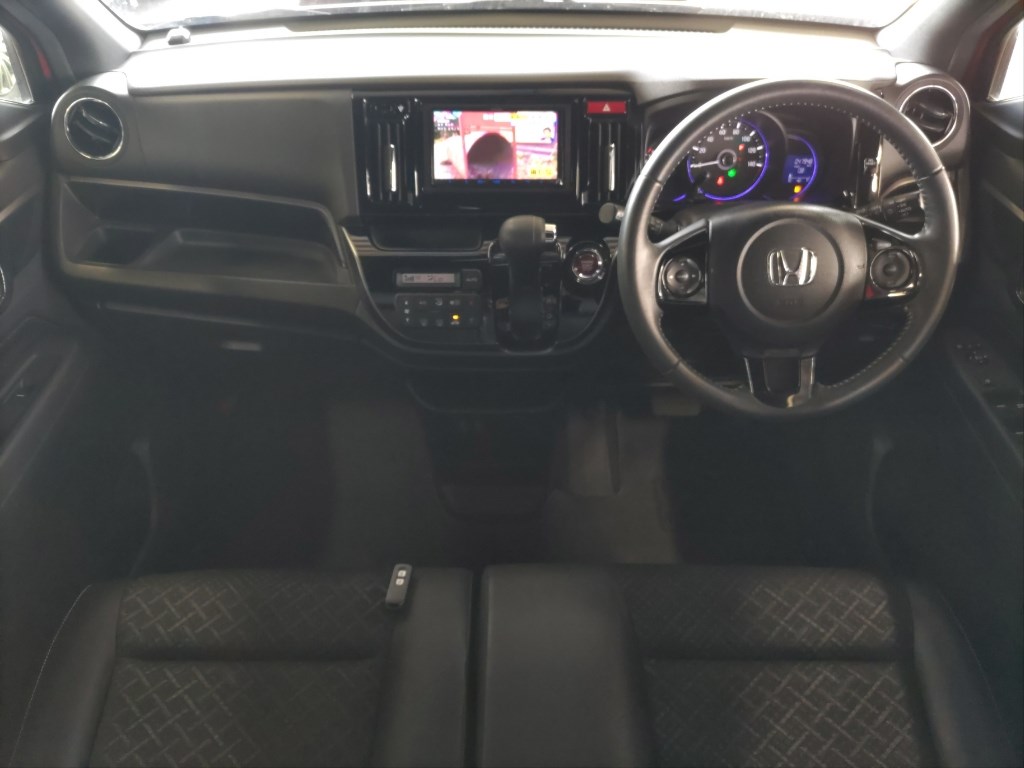 Honda N-WGN 2018 8057122-2