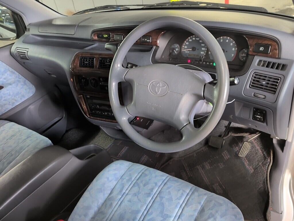 Toyota LITEACE NOAH 1997 8199504-2