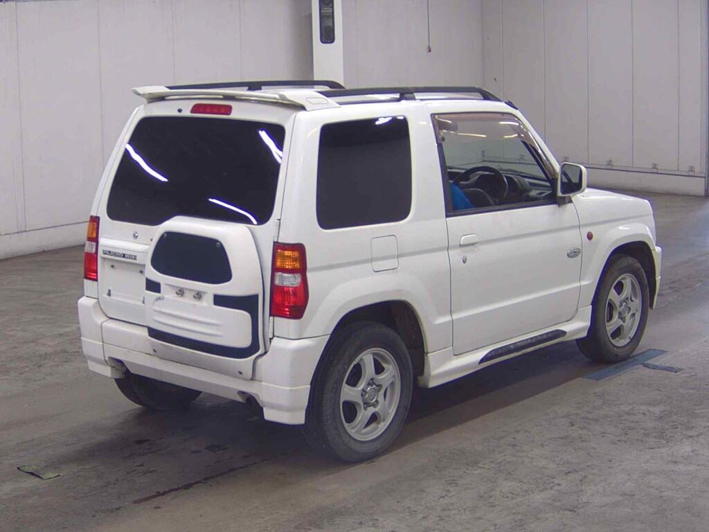 Mitsubishi PAJERO MINI 2000 8202214-4