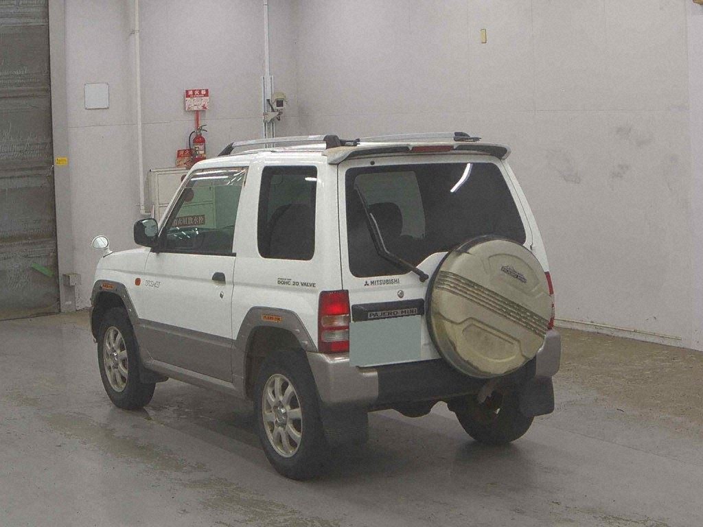 Mitsubishi PAJERO MINI 1997 8202216-1