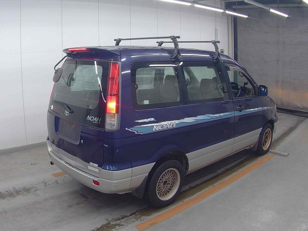 Toyota LITEACE NOAH 1999 8227930-4