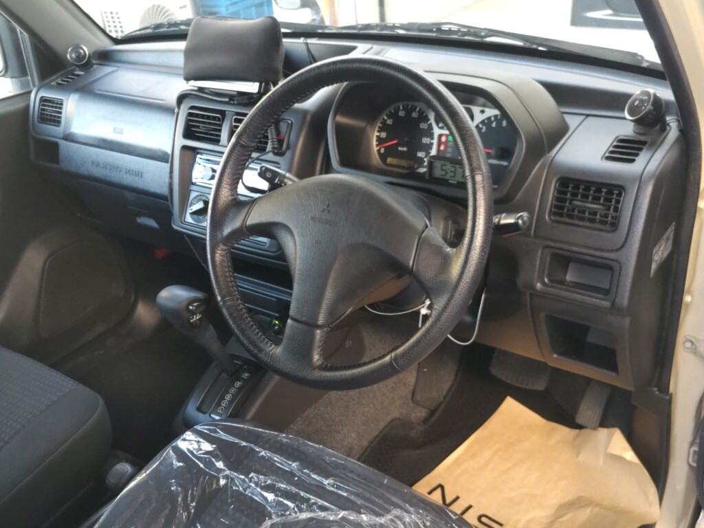 Mitsubishi PAJERO MINI 2001 8226558-2