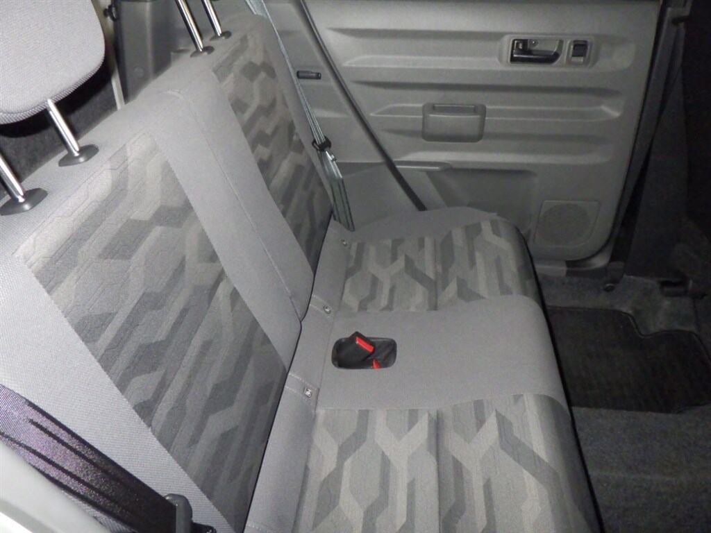 Daihatsu TAFT 2024 8242974-5