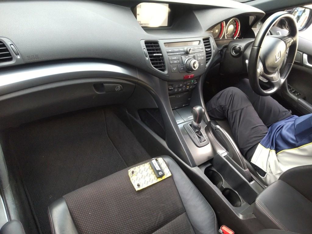 Honda ACCORD TOURER 2011 8250653-2