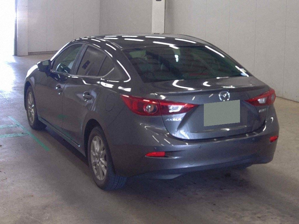 Mazda AXELA HYBRID 2016 8260210-1
