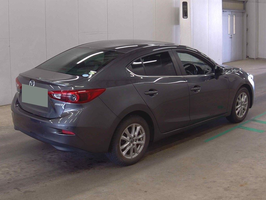 Mazda AXELA HYBRID 2016 8260210-4